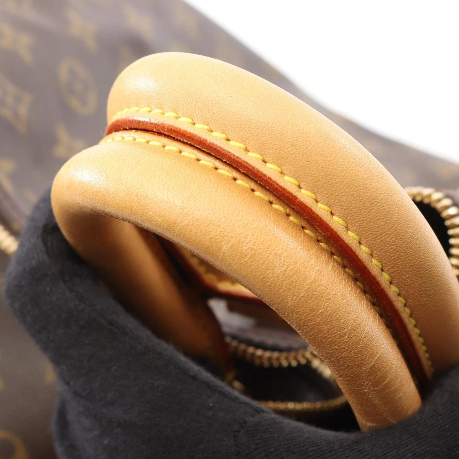 LOUIS VUITTON Keepall Bandouliere 60 LIGHT USED